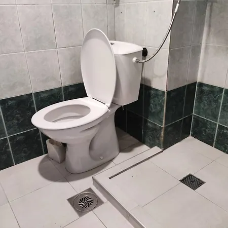 33 Skopjee Apartment *